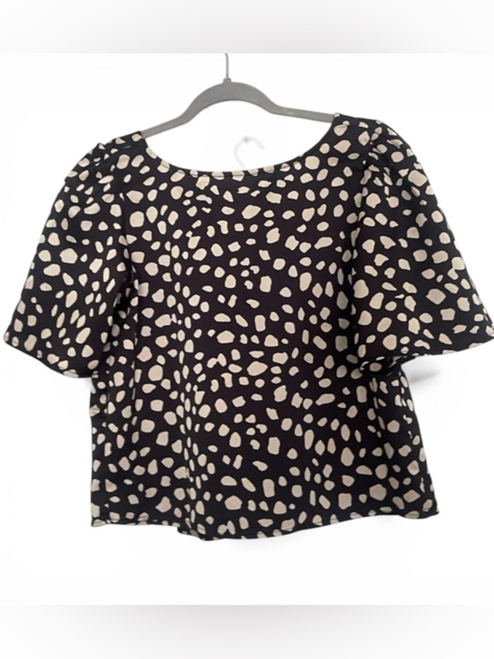 Loft Cropped Blouse Black Tan Spotted Print Back Tie Puff Sleeve size XS preppy